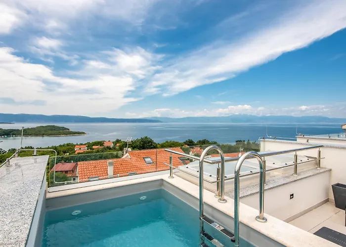 3 Bedroom Beautiful In Holiday home Njivice