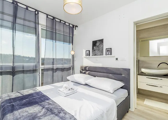 3 Bedroom Beautiful In *