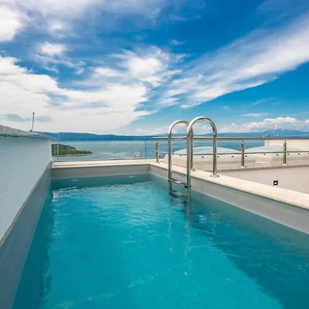 Stunning Home In Njivice Holiday home *