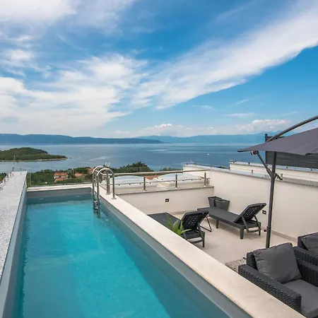 Stunning Home In Njivice Holiday home